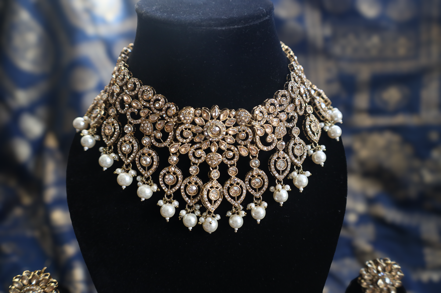 Noor Choker Set