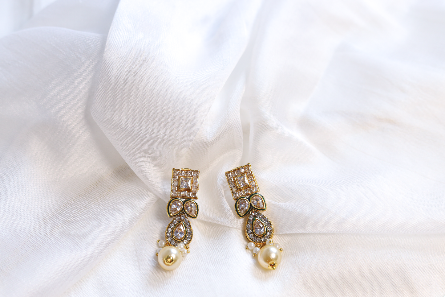 Tanvi Majestic Choker Set