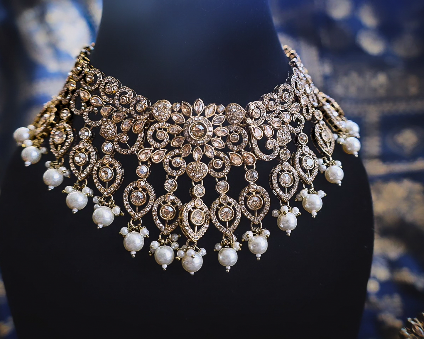 Noor Choker Set