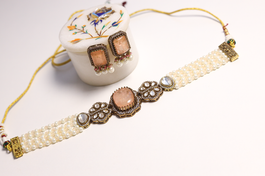 Zeenat Quartz Choker