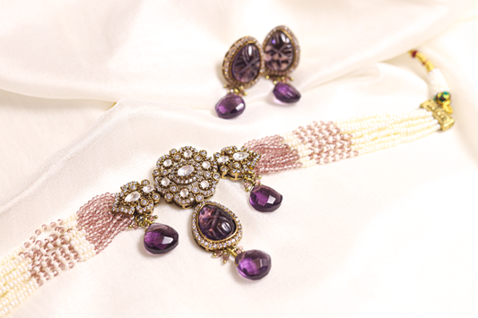Nidhi Quartz Choker Set