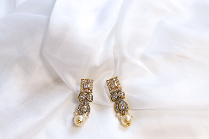 Tanvi Majestic Choker Set