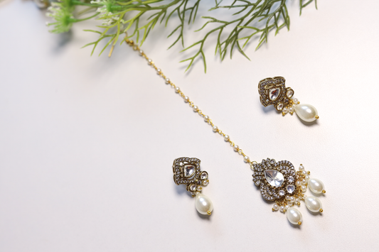Taara Meenakari Pearl Choker